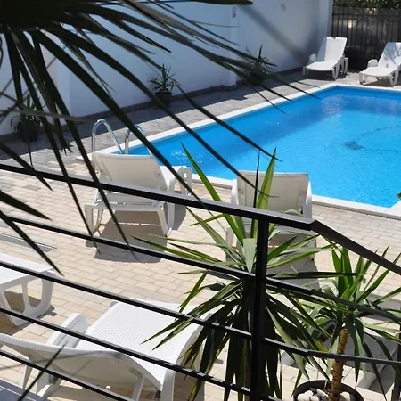 Vila Toscana Guest house *